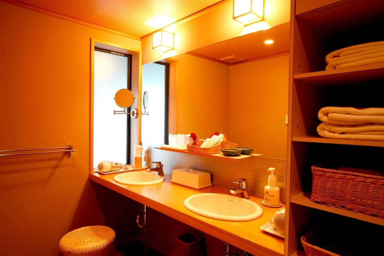 Kyoto Arashiyama Onsen Ryokan Togetsutei 4*,